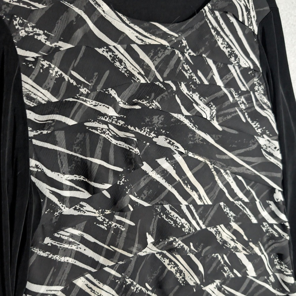 Chicos Travelers Top Size 3 Black Abstract 3/4 Sleeve Scoop Neck XL Tiered - Picture 2 of 11